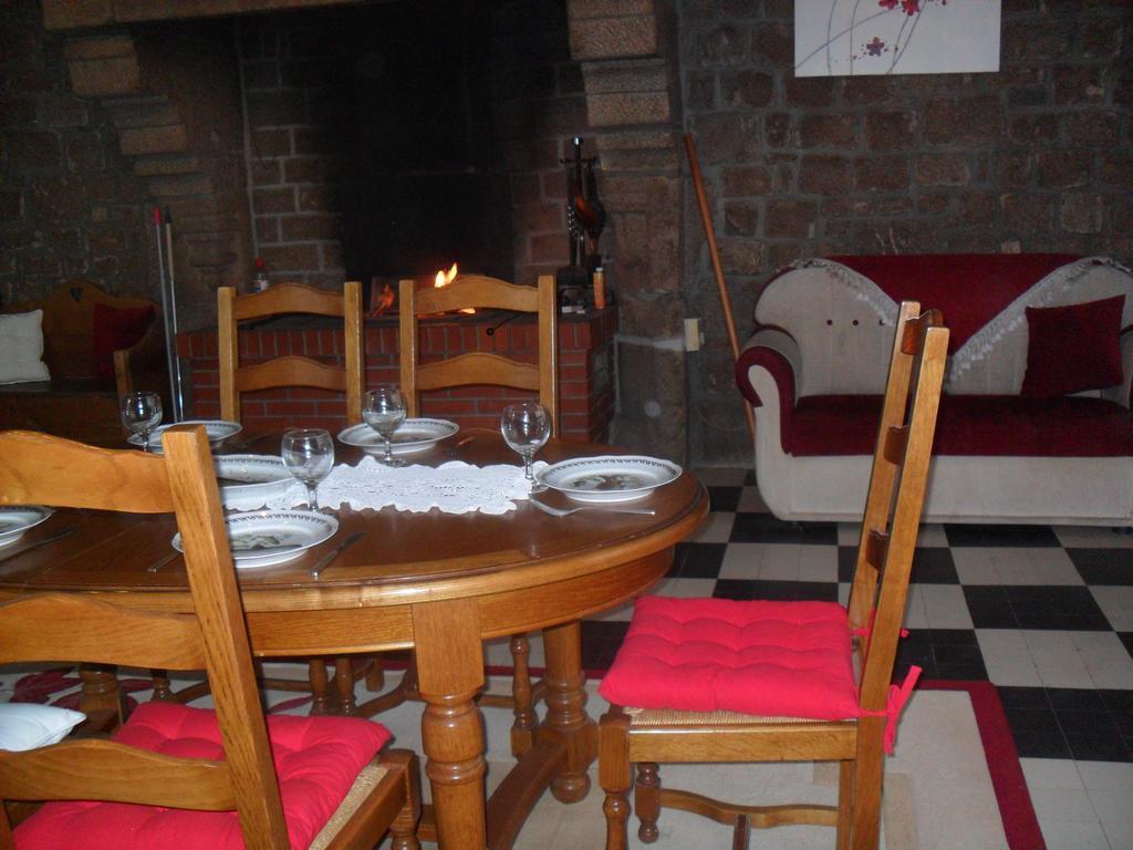 Gite De Peche Saint-Ellier-du-Maine Bilik gambar